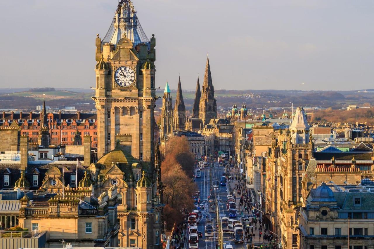 City Centre First Floor Family Suite Edinburgh Bagian luar foto