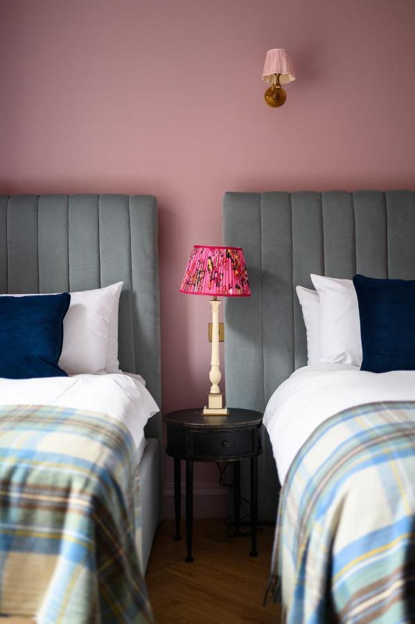 City Centre First Floor Family Suite Edinburgh Bagian luar foto