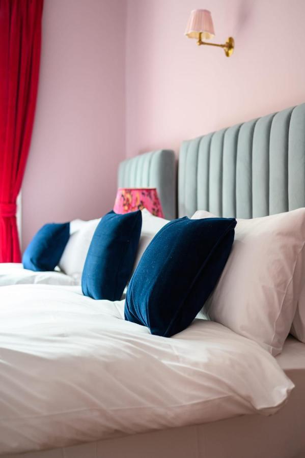 City Centre First Floor Family Suite Edinburgh Bagian luar foto